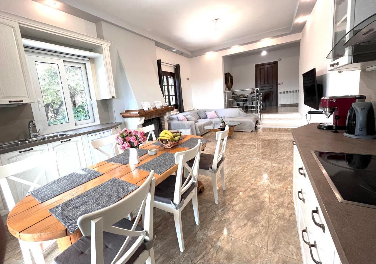 הוילה Skriperon Gkk House Private Swimming Pool Luxury House מראה חיצוני תמונה