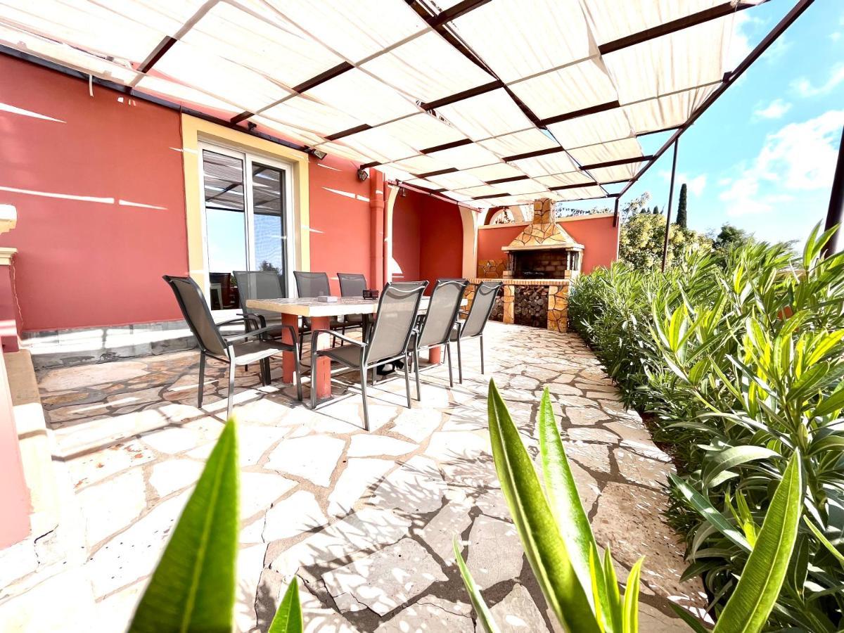הוילה Skriperon Gkk House Private Swimming Pool Luxury House מראה חיצוני תמונה