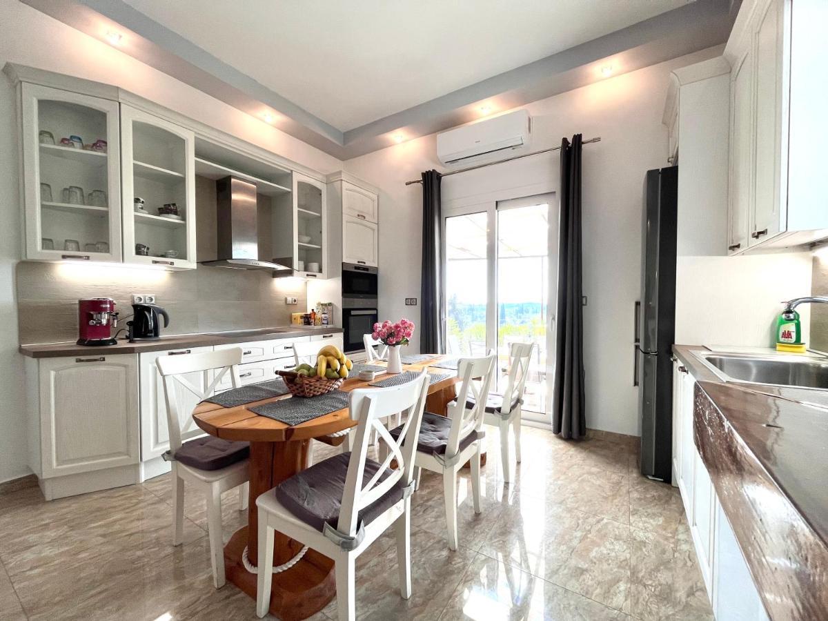 הוילה Skriperon Gkk House Private Swimming Pool Luxury House מראה חיצוני תמונה